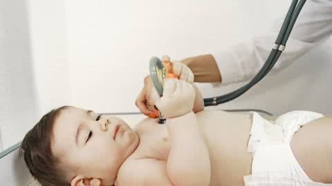 Praia Grande registra queda da mortalidade infantil em 2023 - Imagem: reprodução Freepik