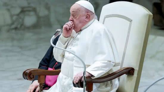 Papa Francisco se recupera de pneumonia em hospital de Roma - Imagem: Reprodução / X / @PedroRonchi2